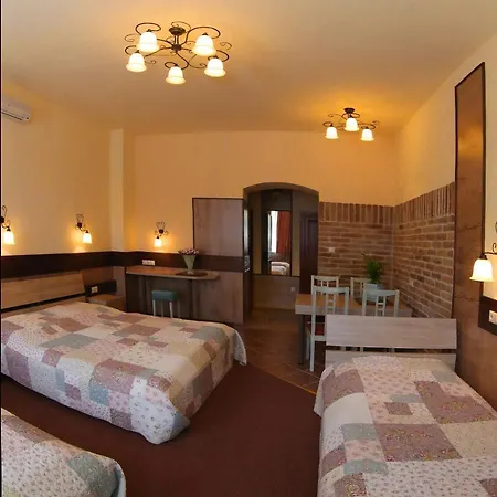 Hotel Família 3*